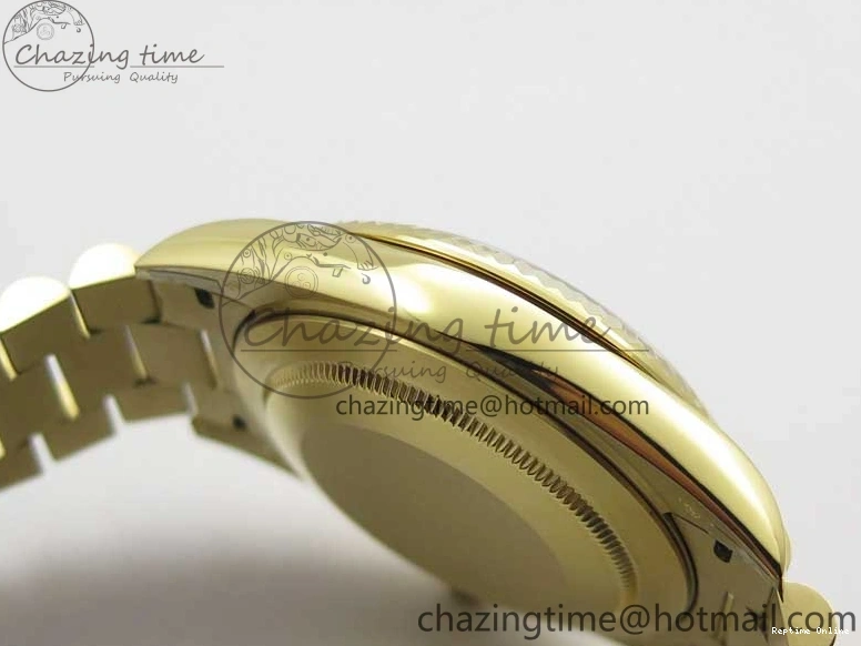 0116 Day-Date 40mm 228239 BP New Dial Version 904 YG Silver Roman Markers Dial on SS President Bracelet A Popular 2806